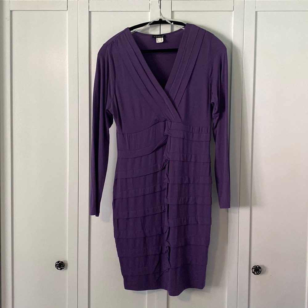 Venus long sleeve dress